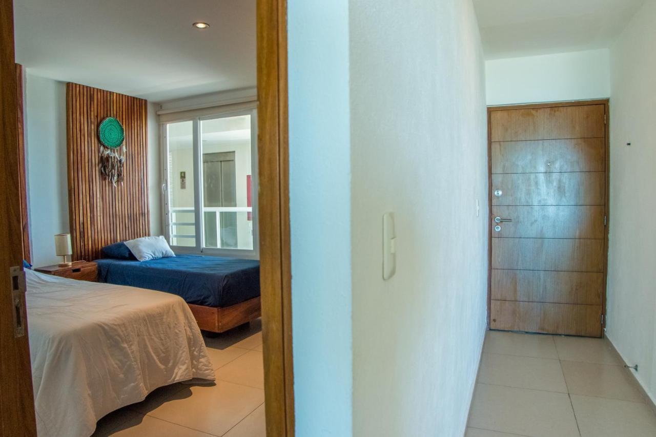 Beachfront Luxury Apartments Канкун Екстериор снимка