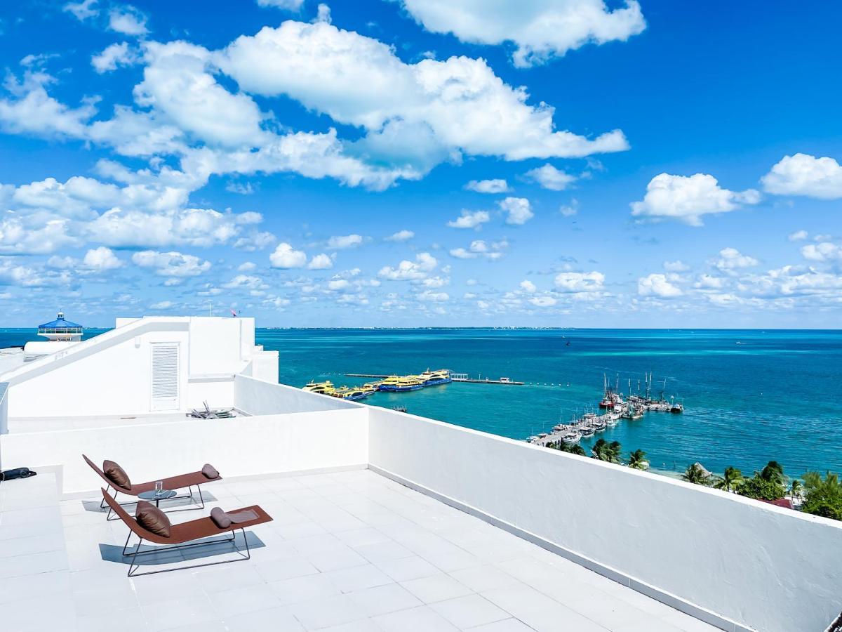 Beachfront Luxury Apartments Канкун Екстериор снимка
