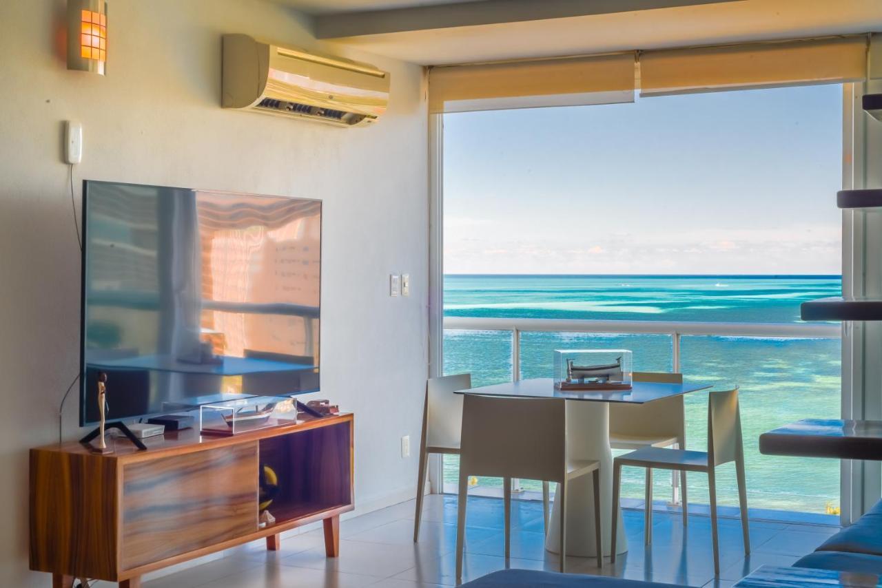 Beachfront Luxury Apartments Канкун Екстериор снимка