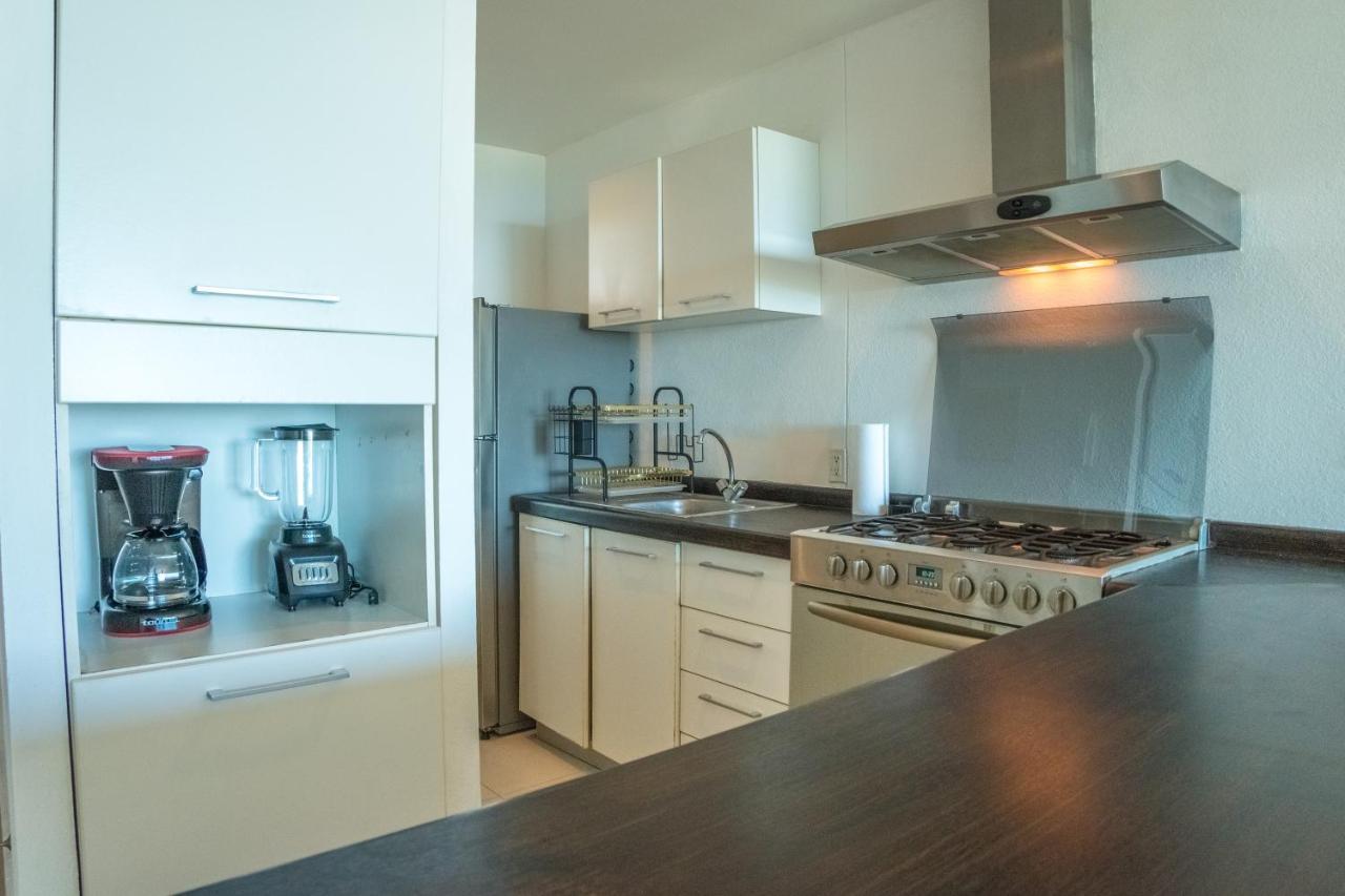 Beachfront Luxury Apartments Канкун Екстериор снимка