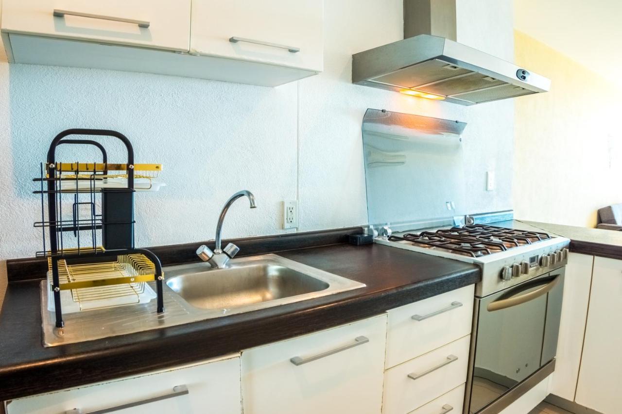 Beachfront Luxury Apartments Канкун Екстериор снимка